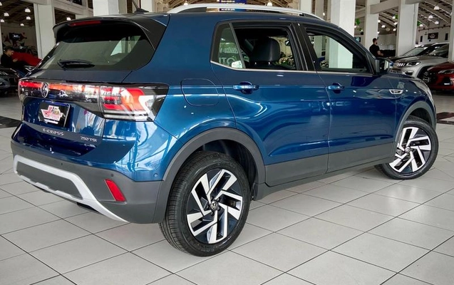 imagem-https://www.socarrao.com.br/sc-vehicle-images-prod/912981/1788103319429-7872480_8_B_7b344d9ee2.jpeg