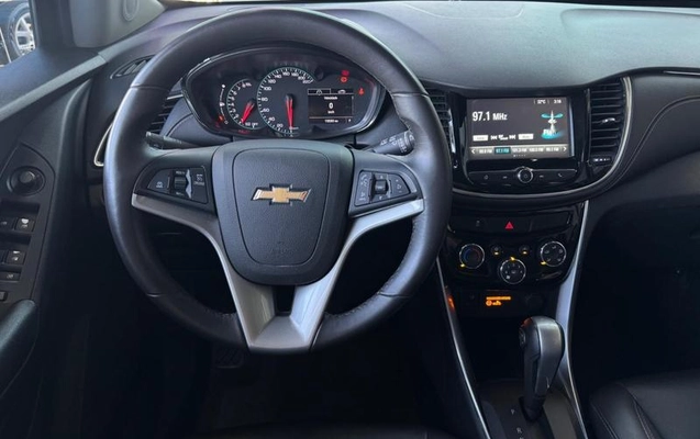 imagem-https://www.socarrao.com.br/sc-vehicle-images-prod/913252/1784913592566-7838863_9_B_813e1609e1.jpeg