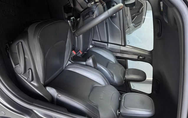 imagem-https://www.socarrao.com.br/sc-vehicle-images-prod/913295/1787161890972-7850177_10_B_6c8dc37273.jpeg