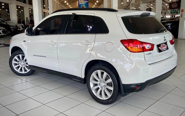 imagem-https://www.socarrao.com.br/sc-vehicle-images-prod/913381/1788549732111-7879036_17_B_f279d878cc.jpeg