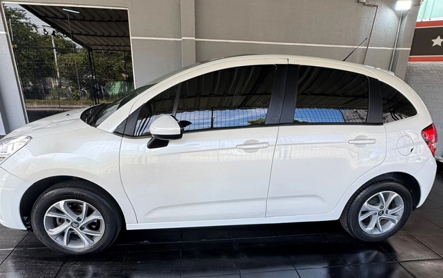 imagem-https://www.socarrao.com.br/sc-vehicle-images-prod/913779/1773142707799-V2hhdHNBcHAgSW1hZ2UgMjAyNi0wMy0xMCBhdCAwOC4xMy4yNyAoMikuanBlZw.jpeg