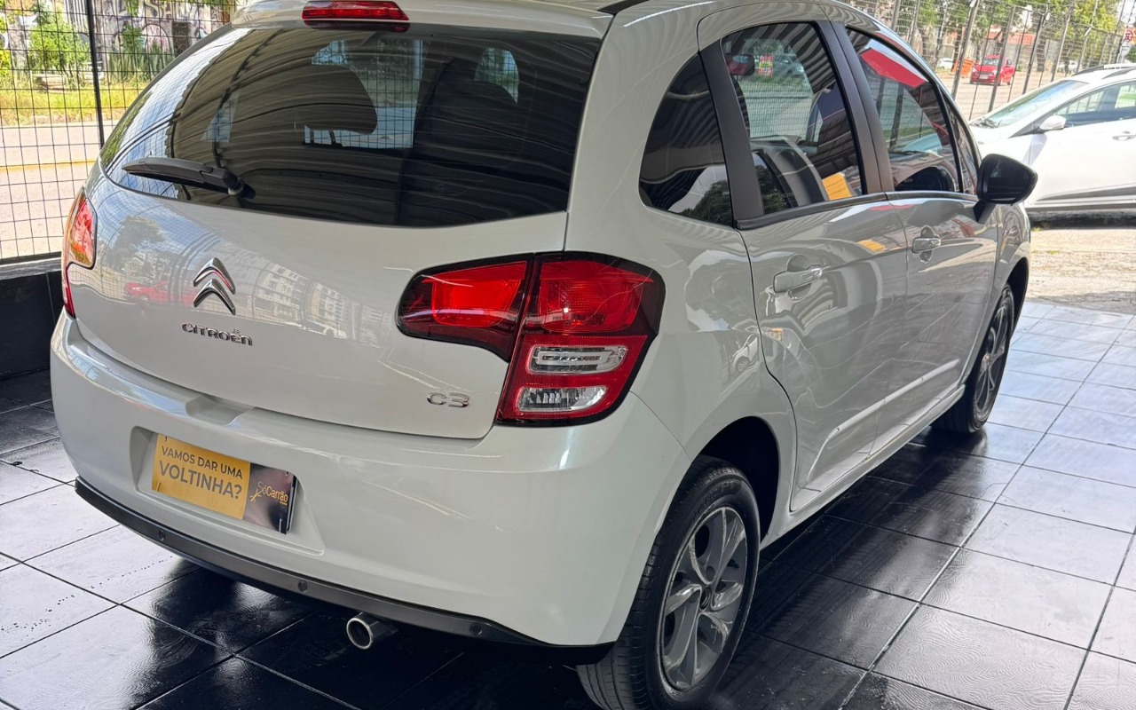 imagem-https://www.socarrao.com.br/sc-vehicle-images-prod/913779/1773142708365-V2hhdHNBcHAgSW1hZ2UgMjAyNi0wMy0xMCBhdCAwOC4xMy4yOCAoMSkuanBlZw.jpeg