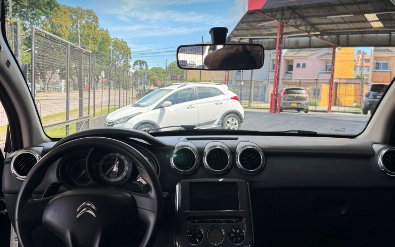 imagem-https://www.socarrao.com.br/sc-vehicle-images-prod/913779/1773142708847-V2hhdHNBcHAgSW1hZ2UgMjAyNi0wMy0xMCBhdCAwOC4xMy4yOCAoNCkuanBlZw.jpeg