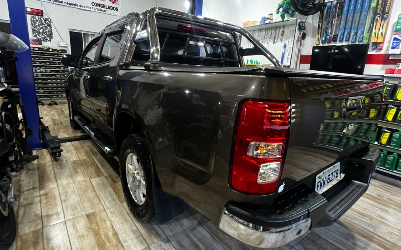 imagem-https://www.socarrao.com.br/sc-vehicle-images-prod/914158/1773523486215-bW90aW9uX3Bob3RvXzY3MDIyMzE5NDAxNDg1MDI3NTAuanBn.jpg
