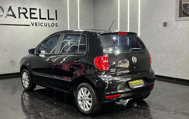 imagem-https://www.socarrao.com.br/sc-vehicle-images-prod/914267/1789476677337-7871903_5_B_83672e3557.jpeg