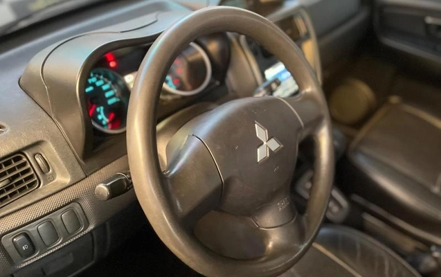 imagem-https://www.socarrao.com.br/sc-vehicle-images-prod/914558/1789170372873-7689724_0_B_588936cd7f.jpeg