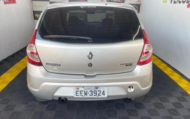 imagem-https://www.socarrao.com.br/sc-vehicle-images-prod/914576/1789169108910-7686622_2_B_9b45b0511a.jpeg