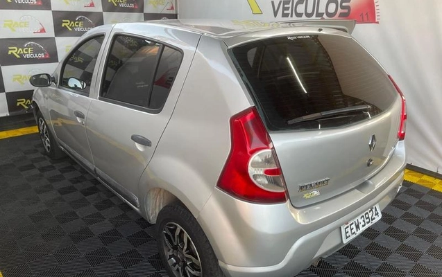imagem-https://www.socarrao.com.br/sc-vehicle-images-prod/914576/1789169108916-7686622_8_B_6d2784be57.jpeg