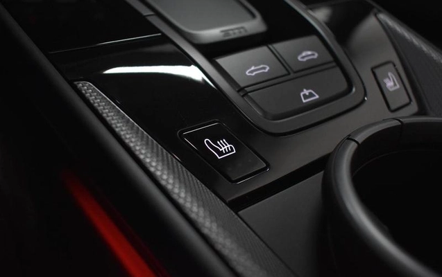 imagem-https://www.socarrao.com.br/sc-vehicle-images-prod/914688/1786969267864-7848180_12_B_d7043321df.jpg