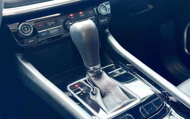 imagem-https://www.socarrao.com.br/sc-vehicle-images-prod/914698/1773157926805-14_061059.jpg