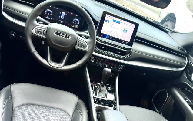 imagem-https://www.socarrao.com.br/sc-vehicle-images-prod/914698/1773157926805-15_061059.jpg