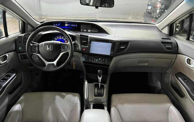 imagem-https://www.socarrao.com.br/sc-vehicle-images-prod/914870/1773951779861-7785322_7_B_6017e19d28.jpeg