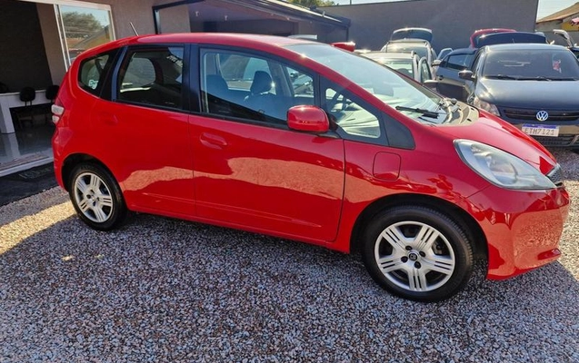 imagem-https://www.socarrao.com.br/sc-vehicle-images-prod/914997/1784732097304-7867318_2_B_c86be56027.jpeg