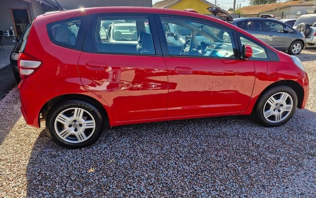 imagem-https://www.socarrao.com.br/sc-vehicle-images-prod/914997/1784732097304-7867318_3_B_76848f7faf.jpeg