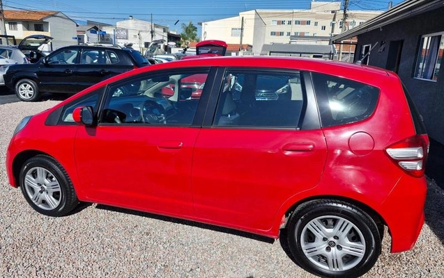 imagem-https://www.socarrao.com.br/sc-vehicle-images-prod/914997/1784732097304-7867318_4_B_7c8c64ee4b.jpeg