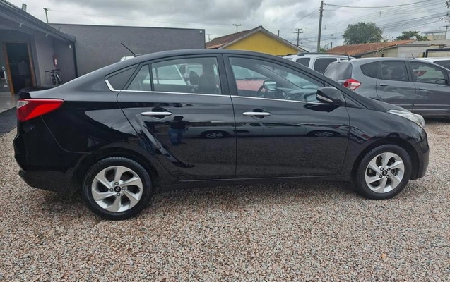 imagem-https://www.socarrao.com.br/sc-vehicle-images-prod/915019/1784732120139-7867282_3_B_698de7941f.jpeg