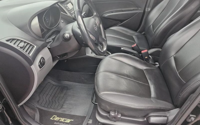 imagem-https://www.socarrao.com.br/sc-vehicle-images-prod/915019/1784732120143-7867282_7_B_15008993dc.jpeg