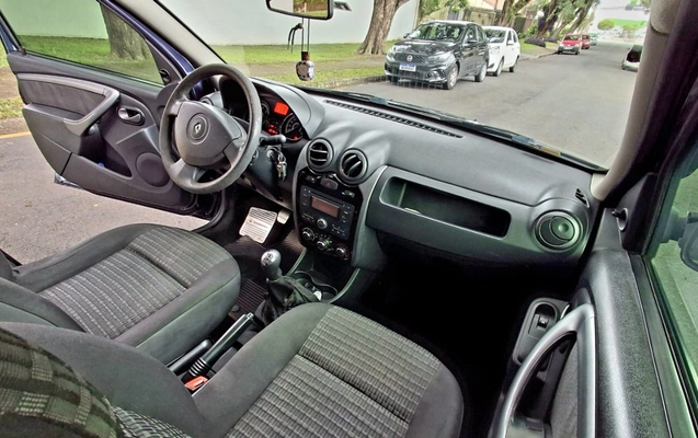 imagem-https://www.socarrao.com.br/sc-vehicle-images-prod/915025/1773167696341-V2hhdHNBcHAgSW1hZ2UgMjAyNi0wMy0xMCBhdCAxNS4wMi4xMiAoMikuanBlZw.jpeg