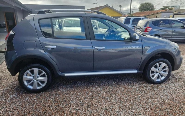 imagem-https://www.socarrao.com.br/sc-vehicle-images-prod/915033/1788973288444-7867332_3_B_35e5b50fad.jpeg