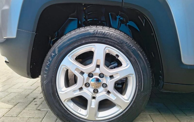 imagem-https://www.socarrao.com.br/sc-vehicle-images-prod/915094/1787778473668-7881124_2_B_e11d54d42c.jpeg