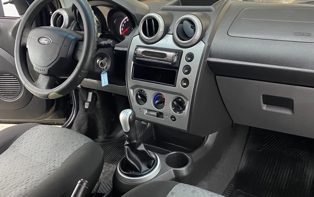 imagem-https://www.socarrao.com.br/sc-vehicle-images-prod/915270/1773168073205-SU1HXzcxODguanBlZw.jpeg