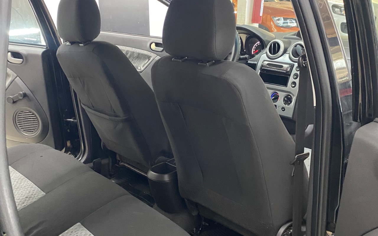 imagem-https://www.socarrao.com.br/sc-vehicle-images-prod/915270/1773168073252-SU1HXzcxODcuanBlZw.jpeg