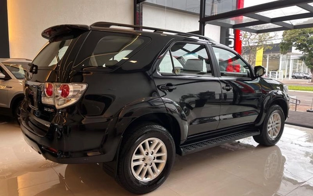 imagem-https://www.socarrao.com.br/sc-vehicle-images-prod/915287/1787167524228-7880700_4_B_35d7ec9551.jpeg