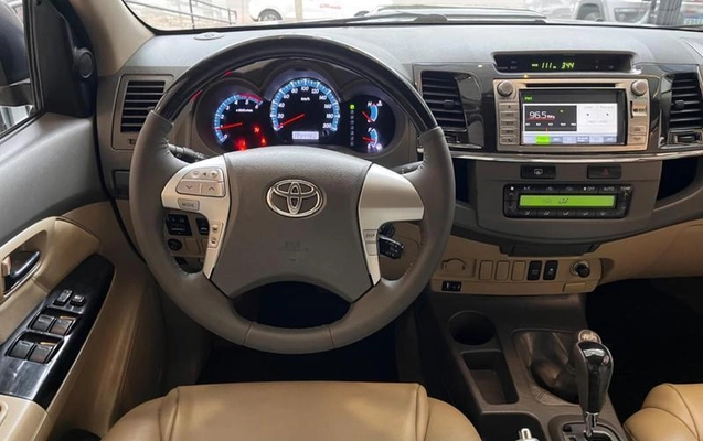 imagem-https://www.socarrao.com.br/sc-vehicle-images-prod/915287/1787167524232-7880700_7_B_2c1f068da6.jpeg