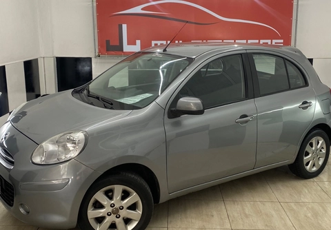Nissan MARCH SV 1.6 16V Flex Fuel 2014 Cinza — foto 1 de 3