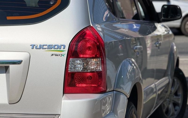 imagem-https://www.socarrao.com.br/sc-vehicle-images-prod/915374/1783599516993-6028533_5_B_e51770ca2e.jpeg