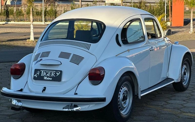imagem-https://www.socarrao.com.br/sc-vehicle-images-prod/915444/1783599525286-6037288_2_B_4c53033a38.jpeg