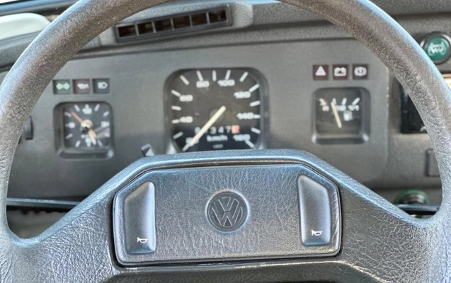 imagem-https://www.socarrao.com.br/sc-vehicle-images-prod/915444/1783599525300-6037288_13_B_1e3453df87.jpeg