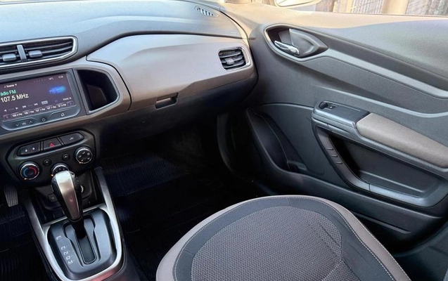 imagem-https://www.socarrao.com.br/sc-vehicle-images-prod/915447/1783599533368-7154921_10_B_94d54d2f4f.jpeg