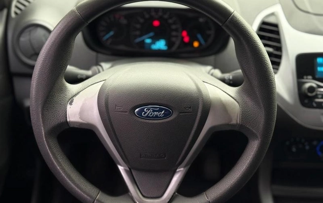 imagem-https://www.socarrao.com.br/sc-vehicle-images-prod/915452/1783599423187-7587709_12_B_5d24578f0e.jpeg