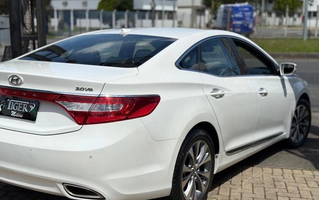 imagem-https://www.socarrao.com.br/sc-vehicle-images-prod/915454/1783599537416-7607576_7_B_a5136763eb.jpeg