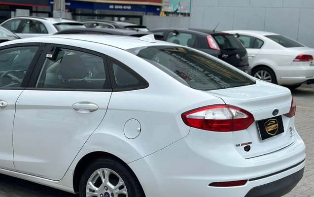 imagem-https://www.socarrao.com.br/sc-vehicle-images-prod/915875/1773175655873-gb-f2d39a8.jpeg