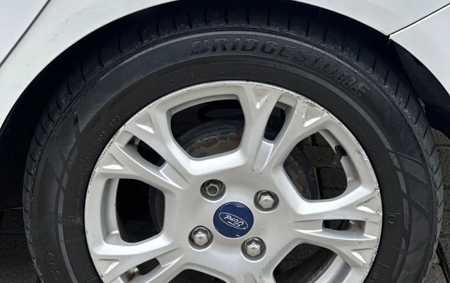 imagem-https://www.socarrao.com.br/sc-vehicle-images-prod/915875/1773175655877-gb-272c6e2.jpeg