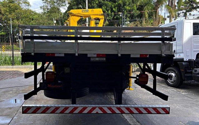 imagem-https://www.socarrao.com.br/sc-vehicle-images-prod/915890/1785428947440-7765823_6_B_21eb1aca2c.jpeg