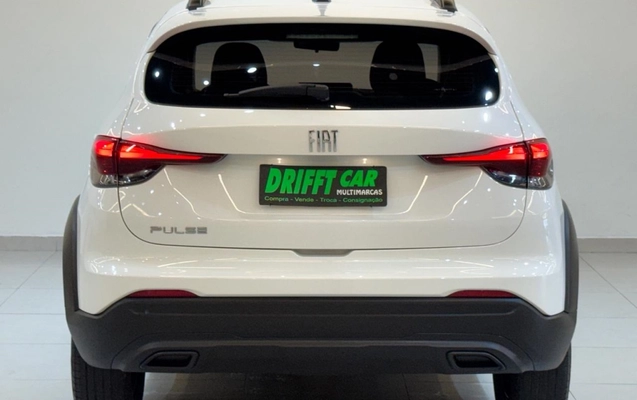 imagem-https://www.socarrao.com.br/sc-vehicle-images-prod/915929/1773176381544-10_050852.jpg