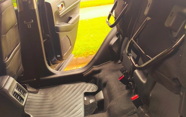 imagem-https://www.socarrao.com.br/sc-vehicle-images-prod/916137/1774007544048-SU1HLTIwMjYwMzA5LVdBMDAyMSgxKS5qcGc.jpg