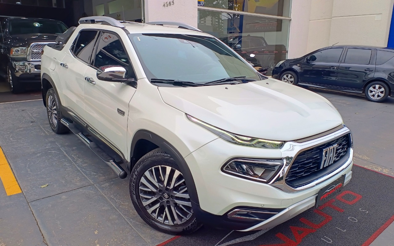 imagem-https://www.socarrao.com.br/sc-vehicle-images-prod/918002/1773232595031-RklBVCBUT1JPIDIuMCAxNlYgVFVSQk8gRElFU0VMIFJBTkNIIDRXRCBBVDkgMjAyNSBCUkFOQ0EgMi5qcGc.jpg