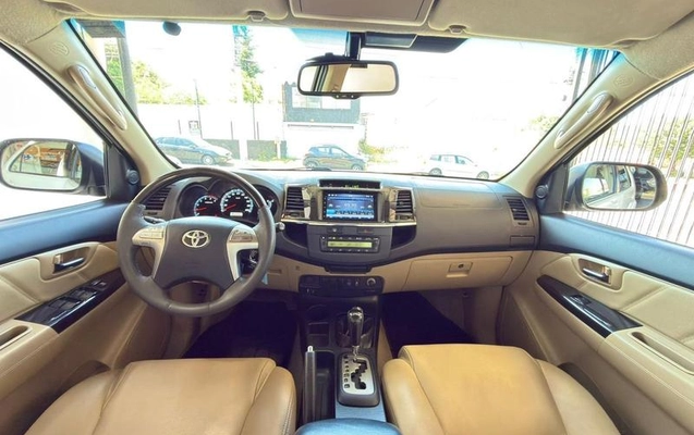 imagem-https://www.socarrao.com.br/sc-vehicle-images-prod/918534/1787935260080-7854138_2_B_dfa12d90ce.jpeg