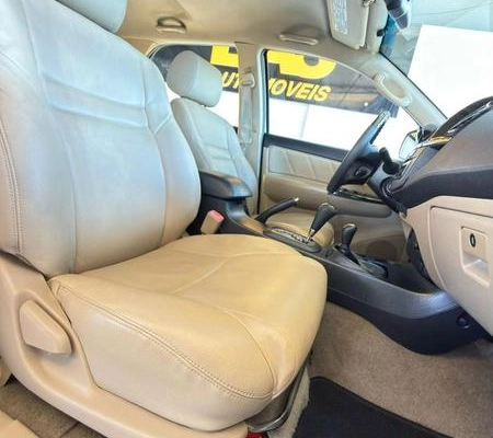 imagem-https://www.socarrao.com.br/sc-vehicle-images-prod/918534/1787935260083-7854138_2_B_ec774bc8a3.jpeg