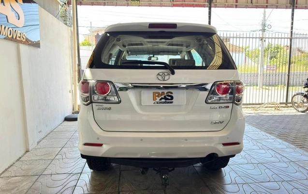 imagem-https://www.socarrao.com.br/sc-vehicle-images-prod/918534/1787935260099-7854138_10_B_e7c3cc82d7.jpeg