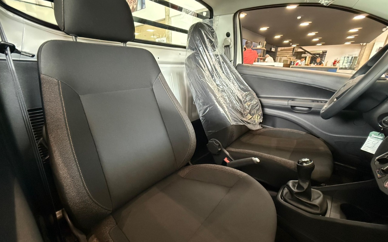imagem-https://www.socarrao.com.br/sc-vehicle-images-prod/919295/1773250067875-V2hhdHNBcHAgSW1hZ2UgMjAyNi0wMS0yMiBhdCAwMi4xMy4wOSAoMikuanBlZw.jpeg