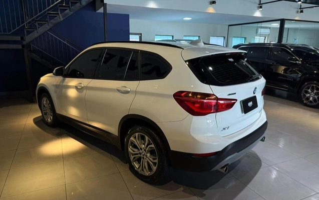 imagem-https://www.socarrao.com.br/sc-vehicle-images-prod/919419/1789150126203-7885132_6_B_0cfe1cd22f.jpeg