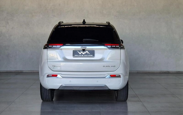 imagem-https://www.socarrao.com.br/sc-vehicle-images-prod/919596/1789590988454-7484836_0_B_45aa2bd15e.jpeg