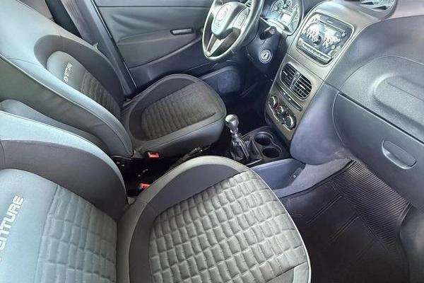 imagem-https://www.socarrao.com.br/sc-vehicle-images-prod/919823/1787075165552-7789218_5_B_7b6fa47e85.jpeg