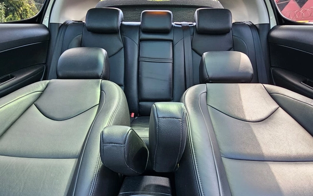 imagem-https://www.socarrao.com.br/sc-vehicle-images-prod/919833/1773258737122-V2hhdHNBcHAgSW1hZ2UgMjAyNi0wMy0wOSBhdCAxNi4zNS4yNyAoNCkuanBlZw.jpeg