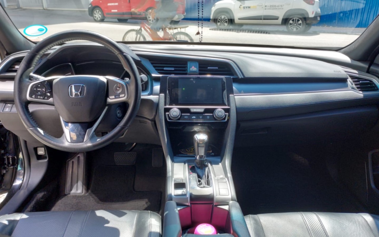 imagem-https://www.socarrao.com.br/sc-vehicle-images-prod/920595/1773290201640-OTlhMmMzNzktZGUyYS00NDZhLTgzZDMtNTlmMjBlMDliYmU4LmpwZWc.jpeg